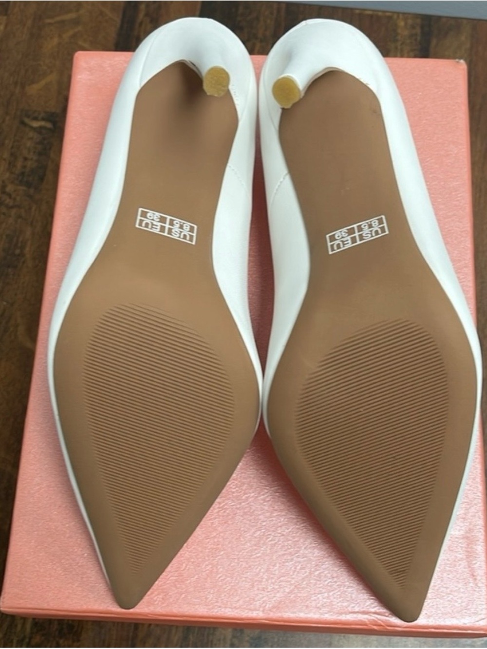 NWT Classic White Stilettos - Picture 7 of 8